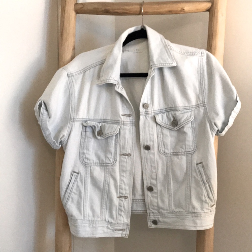 Short Sleeve Jean Jacket